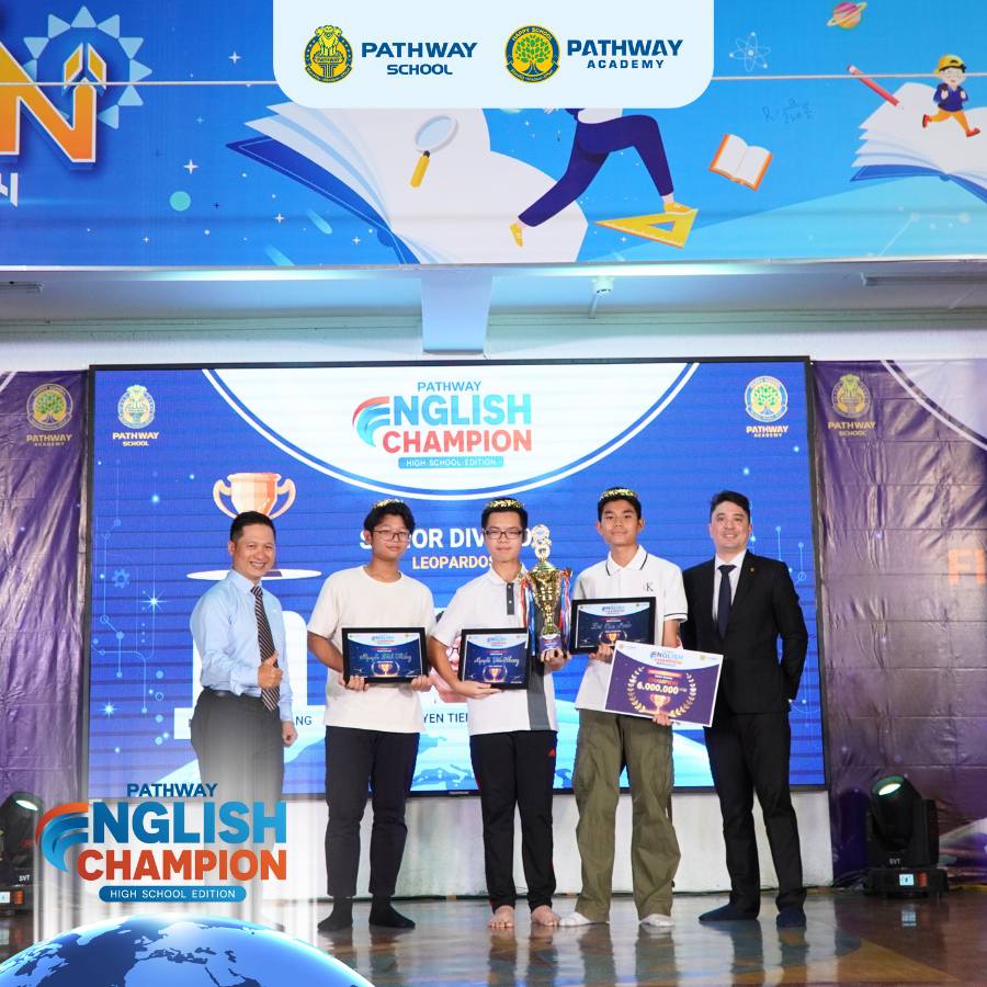 Đội LEOPARDOS bao gồm: Nguyễn Đình Thắng, Nguyễn Tiến Khang, Dư Gia Bảo đã xuất sắc giành giải Vô địch bảng Senior.