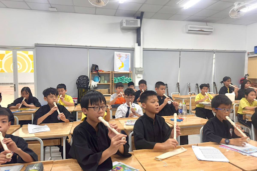Phụ huynh nên tìm hiểu kỹ lên lớp 6 cần chuẩn bị những gì để con sẵn sàng bước vào cấp học mới
