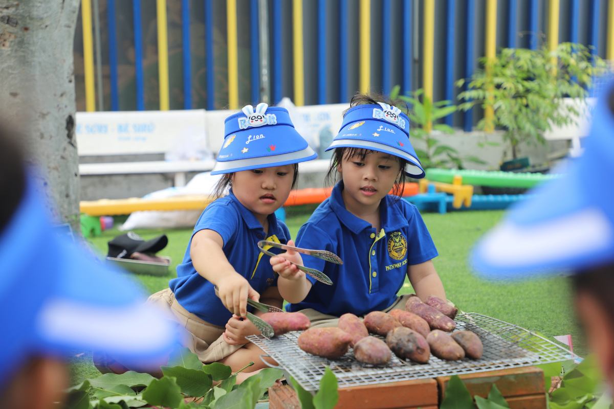 Thực hành cuộc sống và rèn kỹ năng sinh tồn tại Pathway.