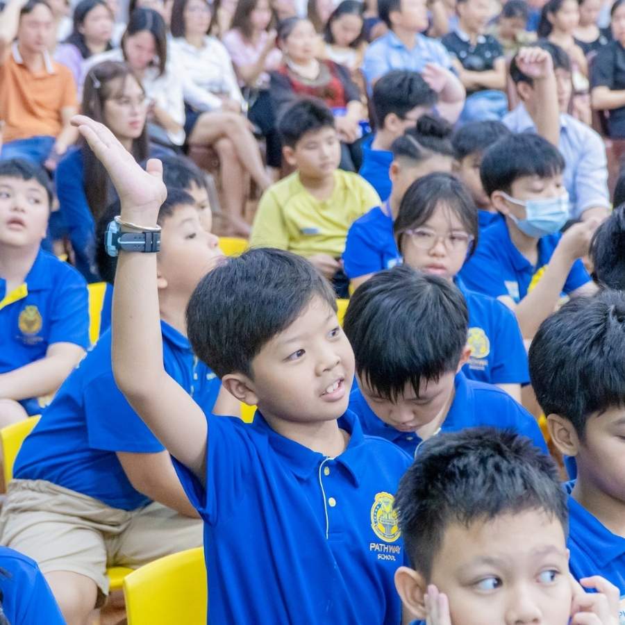 Rèn luyện sự tự tin cho trẻ Tiểu học