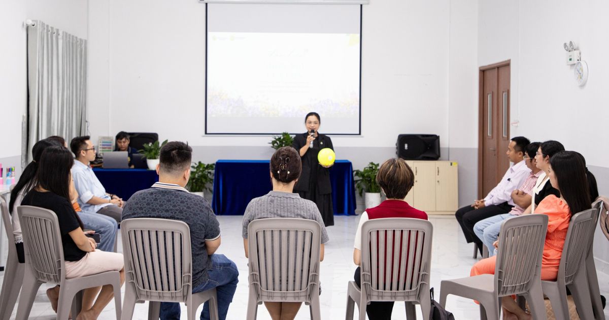 Lá chắn bảo vệ bảo lực học đường