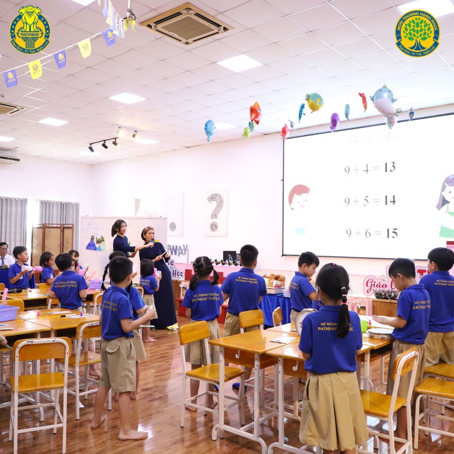 Học sinh Pathway School học tư duy Toán A+ thông qua các bộ học cụ đa dạng