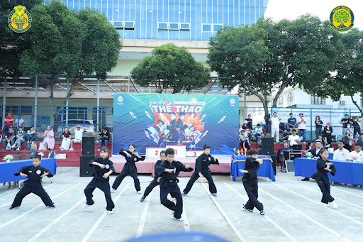 Các hoạt động trong chương trình trải nghiệm cho học sinh tiểu học góp phần nuôi dưỡng sự tự tin, sáng tạo và khả năng giải quyết vấn đề.